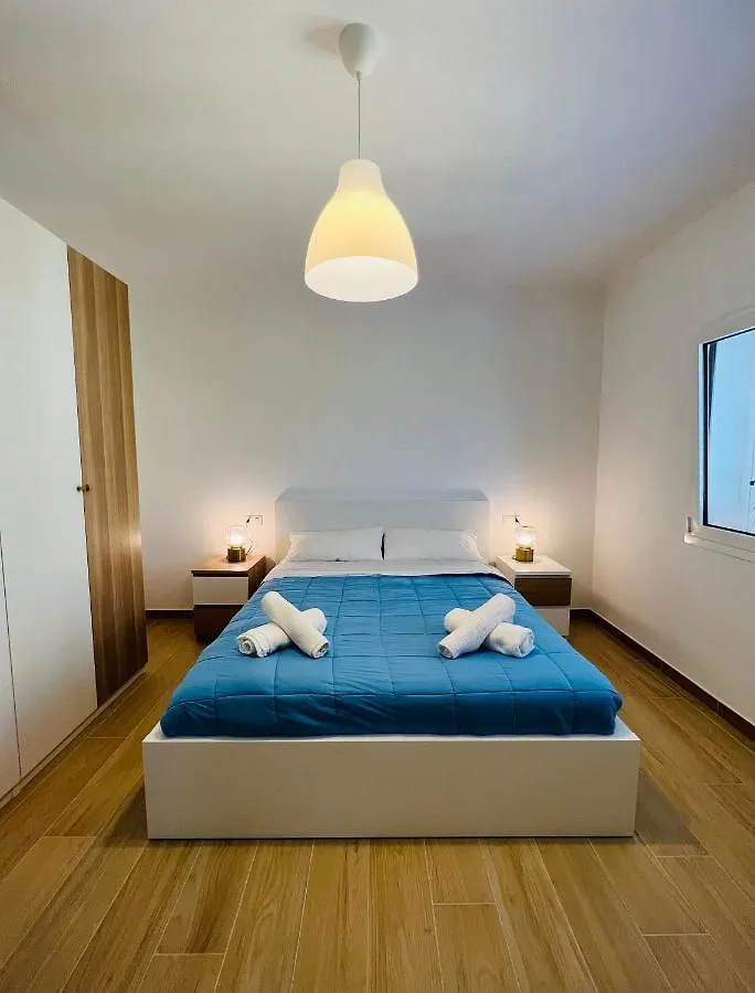 A Casa Di Tinny Barbusi Apartment