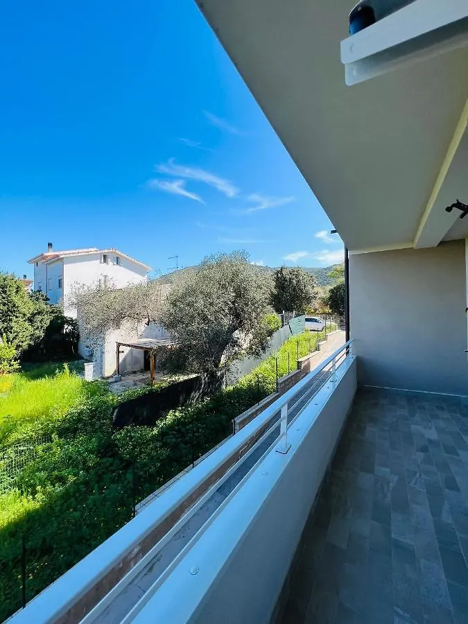 Apartment A Casa Di Tinny Barbusi Italy